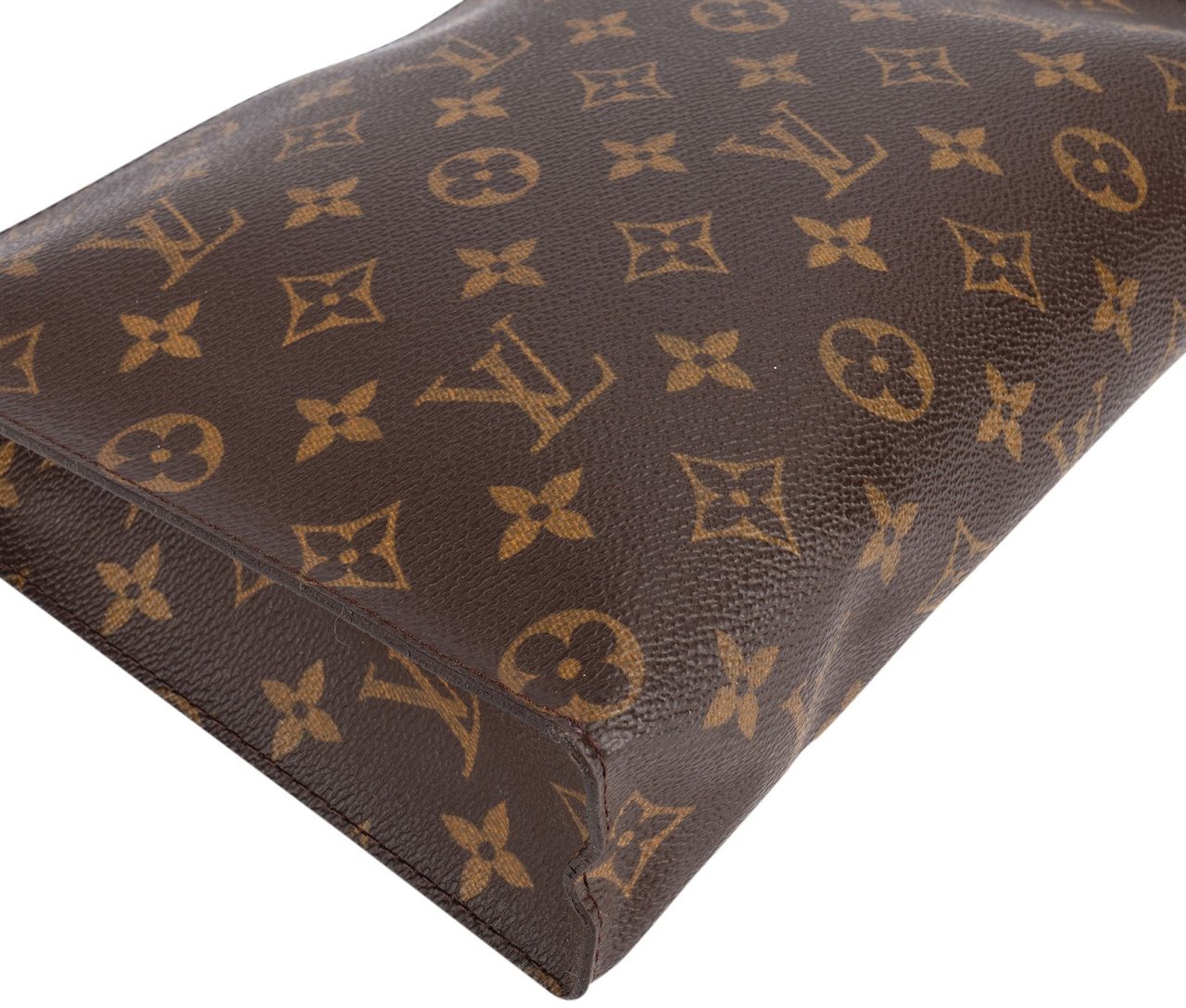 Louis Vuitton Louis Vuitton Monogram Canvas Poche Toilette 25 Clutch Bruin