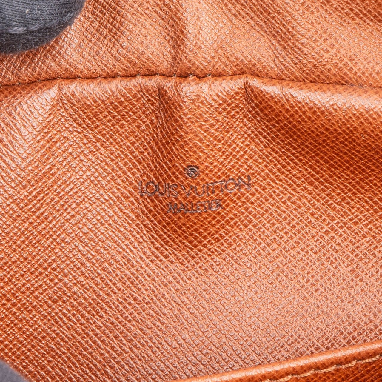 Louis Vuitton Louis Vuitton Monogram Canvas Compiegne 23 Clutch Bruin