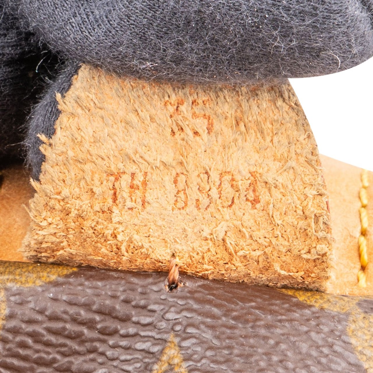 Louis Vuitton Louis Vuitton Monogram Canvas Sac Souple 35 Travel Bag Bruin