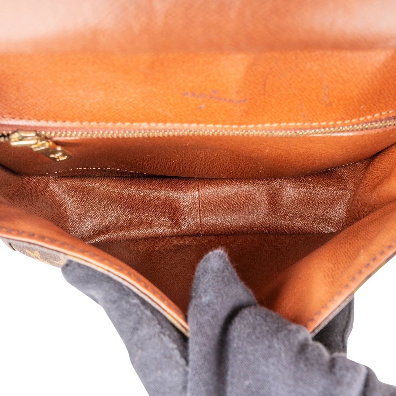 Louis Vuitton Louis Vuitton Monogram Canvas Saint Cloud GM Handbag Bruin