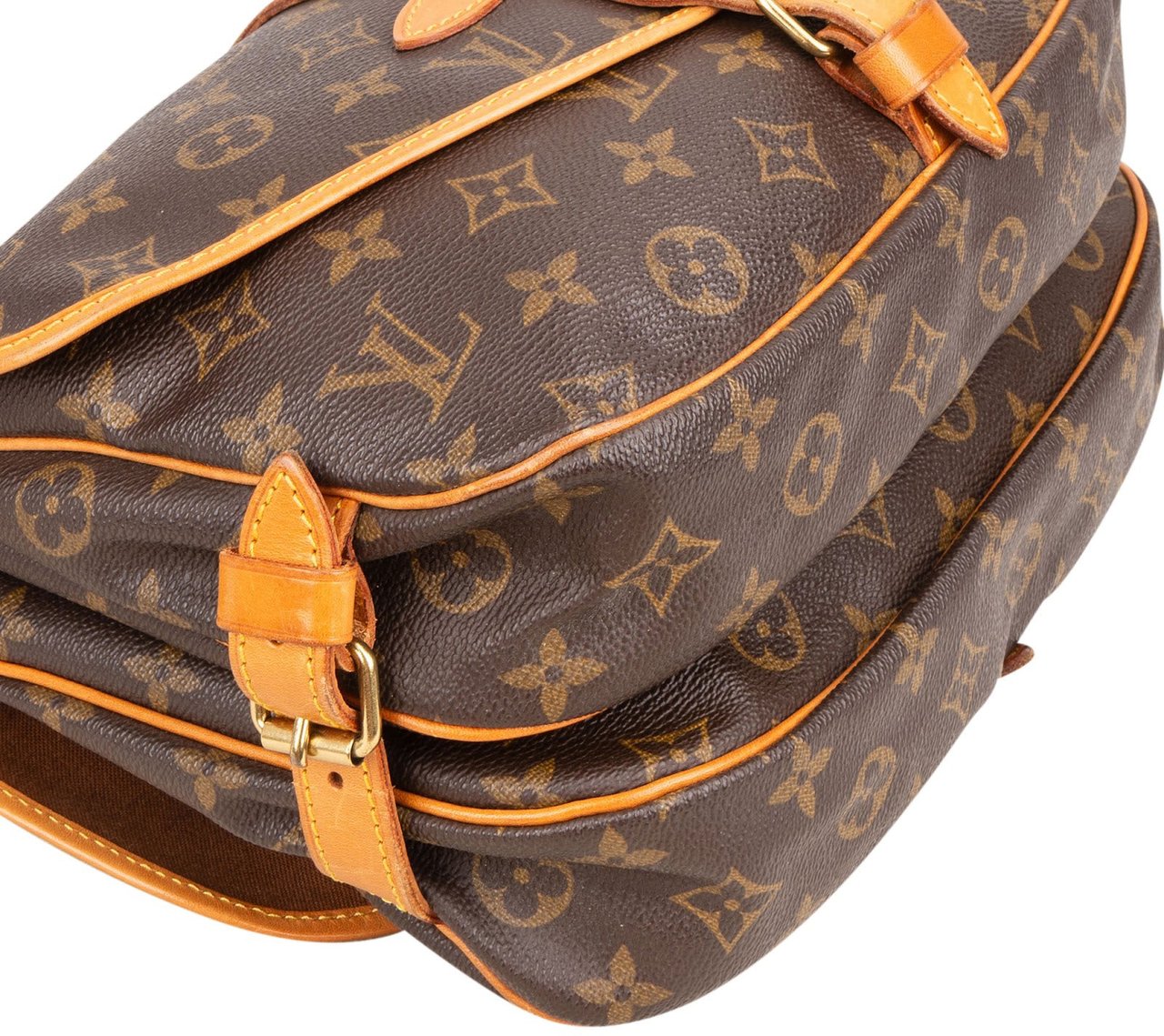 Louis Vuitton Louis Vuitton Monogram Canvas Saumur 30 Crossbody Bag Bruin