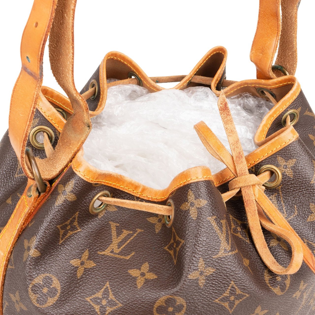 Louis Vuitton Louis Vuitton Monogram Canvas Sac Noé Grande Shoulder Bag Bruin
