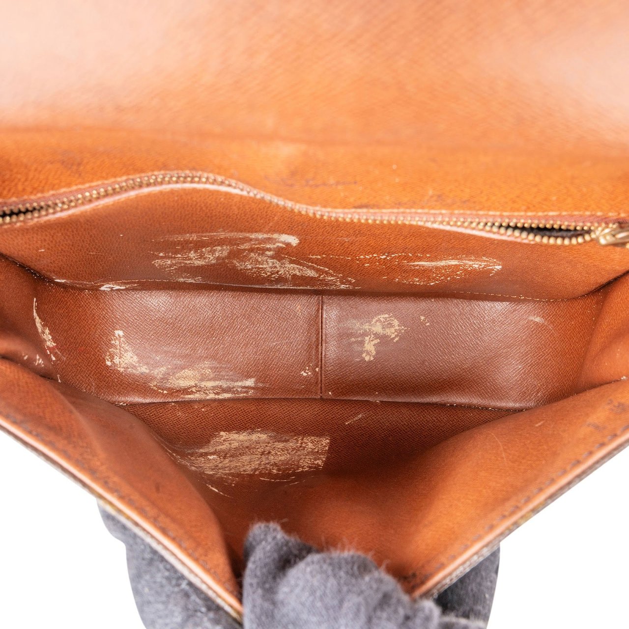 Louis Vuitton Louis Vuitton Monogram Canvas Saint Cloud GM Crossbody Bag Bruin