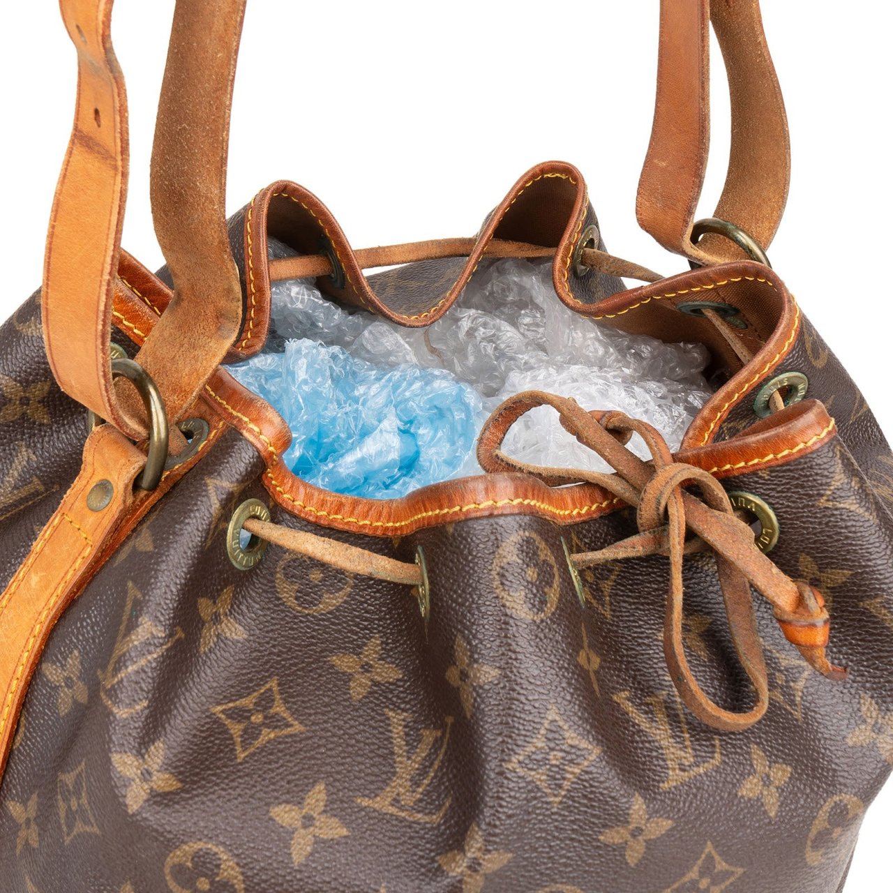 Louis Vuitton Louis Vuitton Monogram Canvas Sac Noé Grande Crossbody Bag Bruin