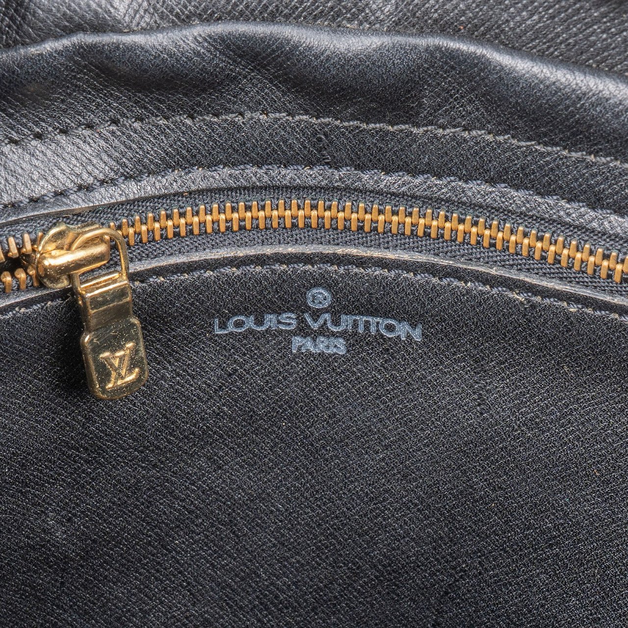 Louis Vuitton Blue Epi Leather Jeune Fille GM Crossbody Bag Blauw