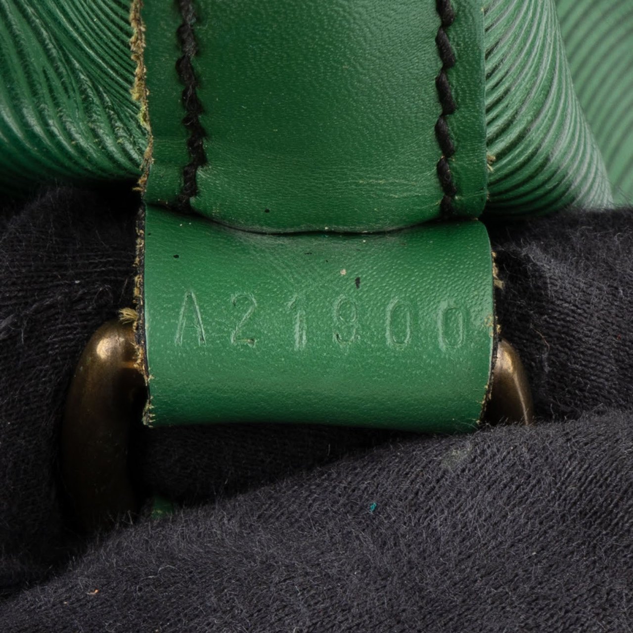 Louis Vuitton Louis Vuitton Green Epi Leather Sac Noé Grande Shoulder Bag Groen