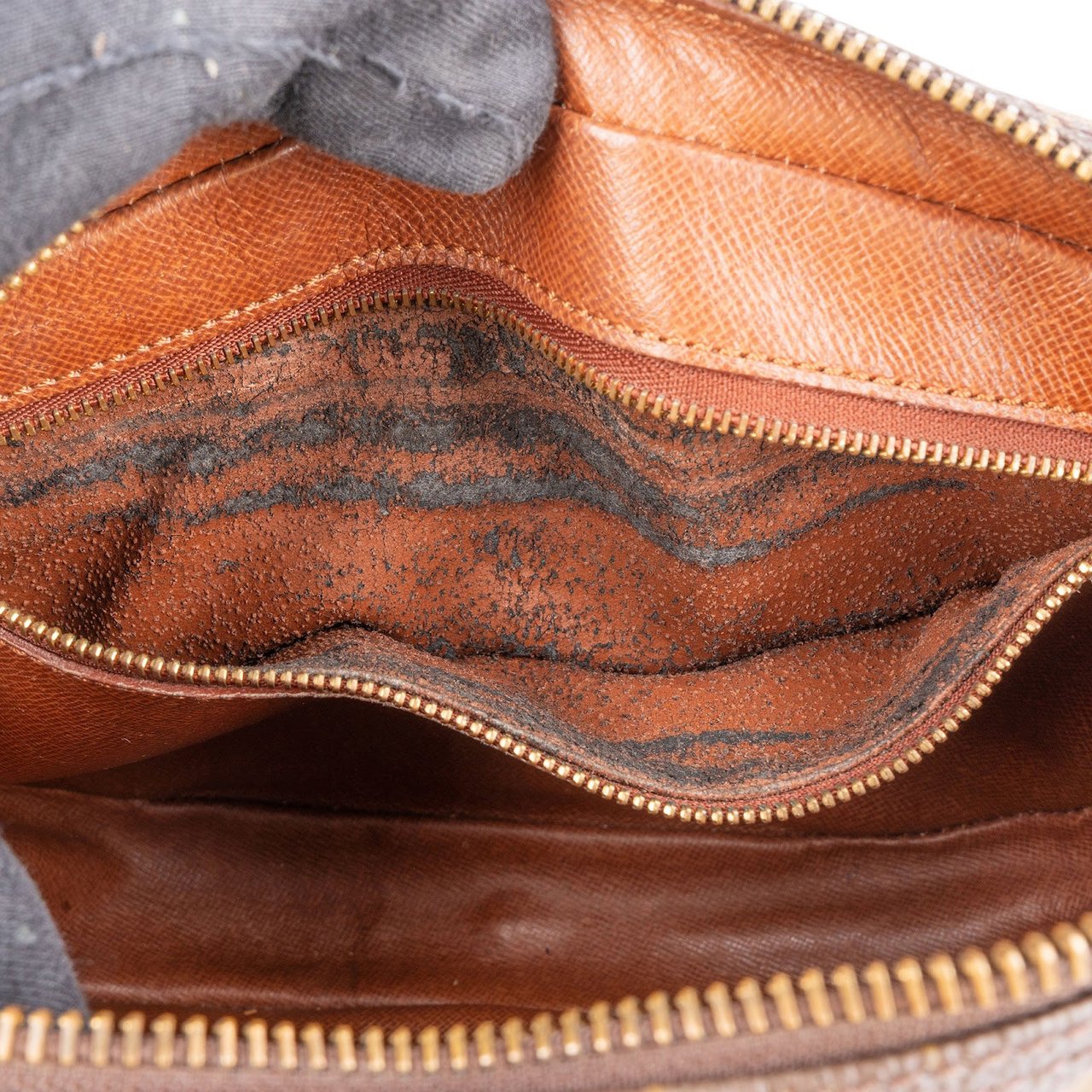 Louis Vuitton Louis Vuitton Monogram Canvas Jeune Fille MM Crossbody Bag Bruin