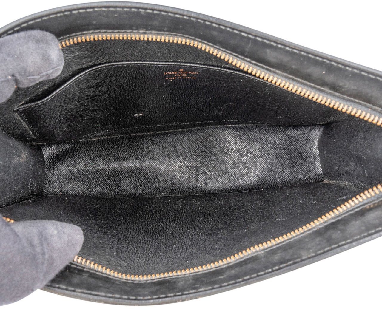 Louis Vuitton Louis Vuitton Noir Epi Leather Pochette Homme Clutch Zwart