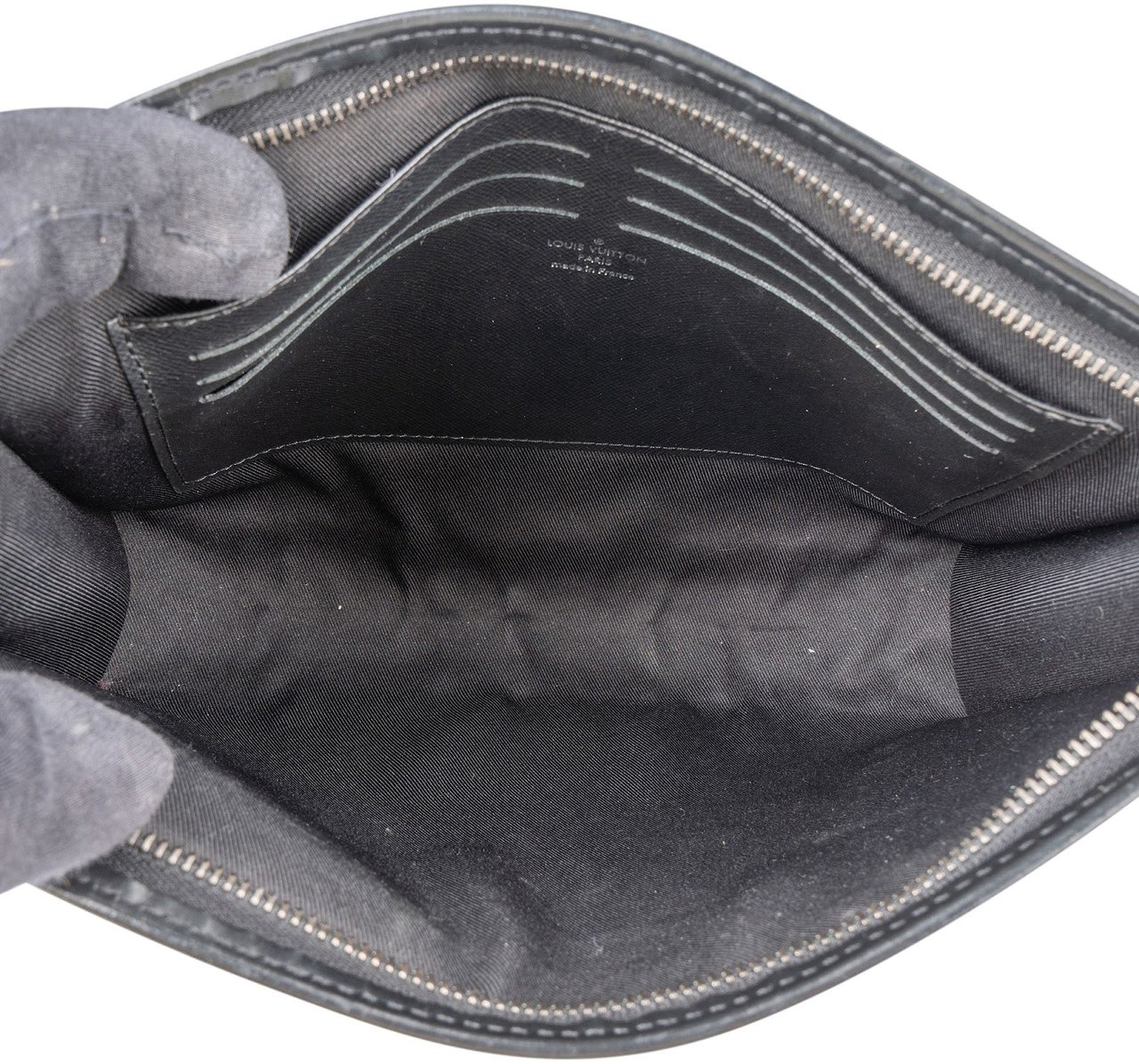 Louis Vuitton Louis Vuitton Monogram Eclipse Canvas Pochette Voyage Clutch Zwart