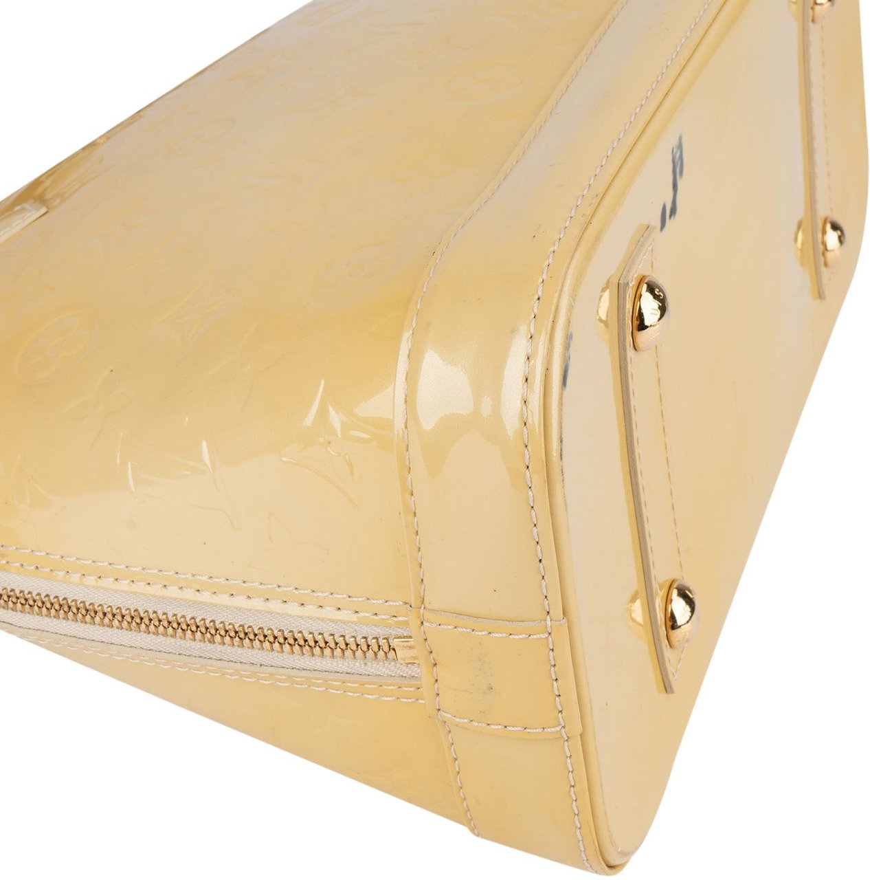 Louis Vuitton Louis Vuitton Monogram Vernis Alma PM Handbag Geel