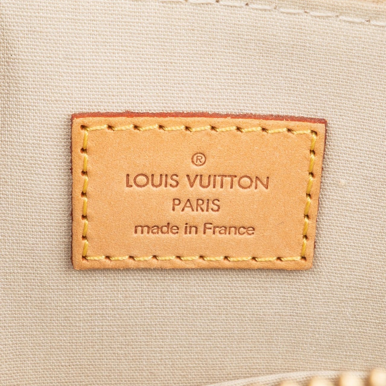 Louis Vuitton Louis Vuitton Monogram Vernis Alma PM Handbag Geel