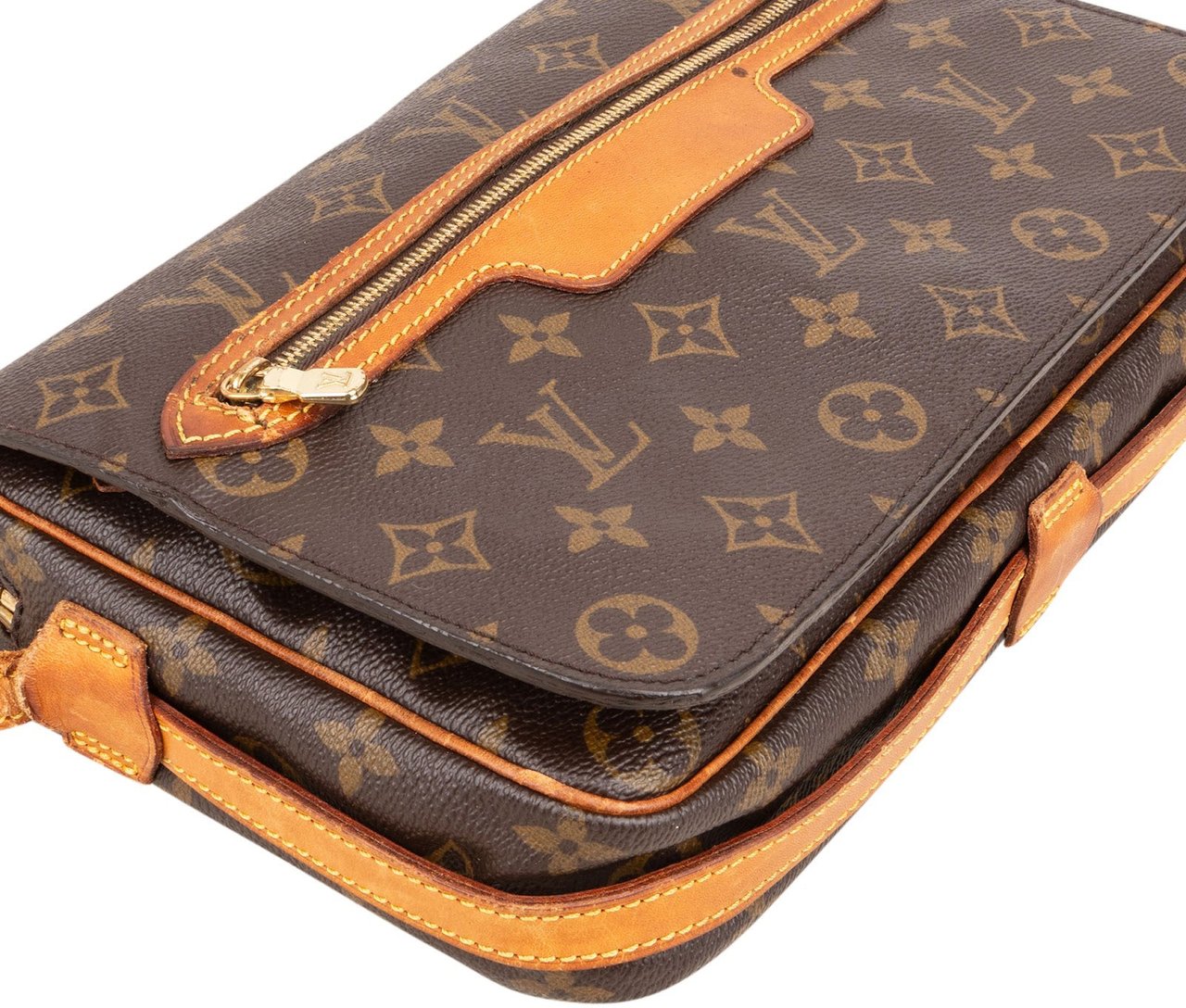 Louis Vuitton Louis Vuitton Monogram Canvas Saint Germain GM Crossbody Bag Bruin