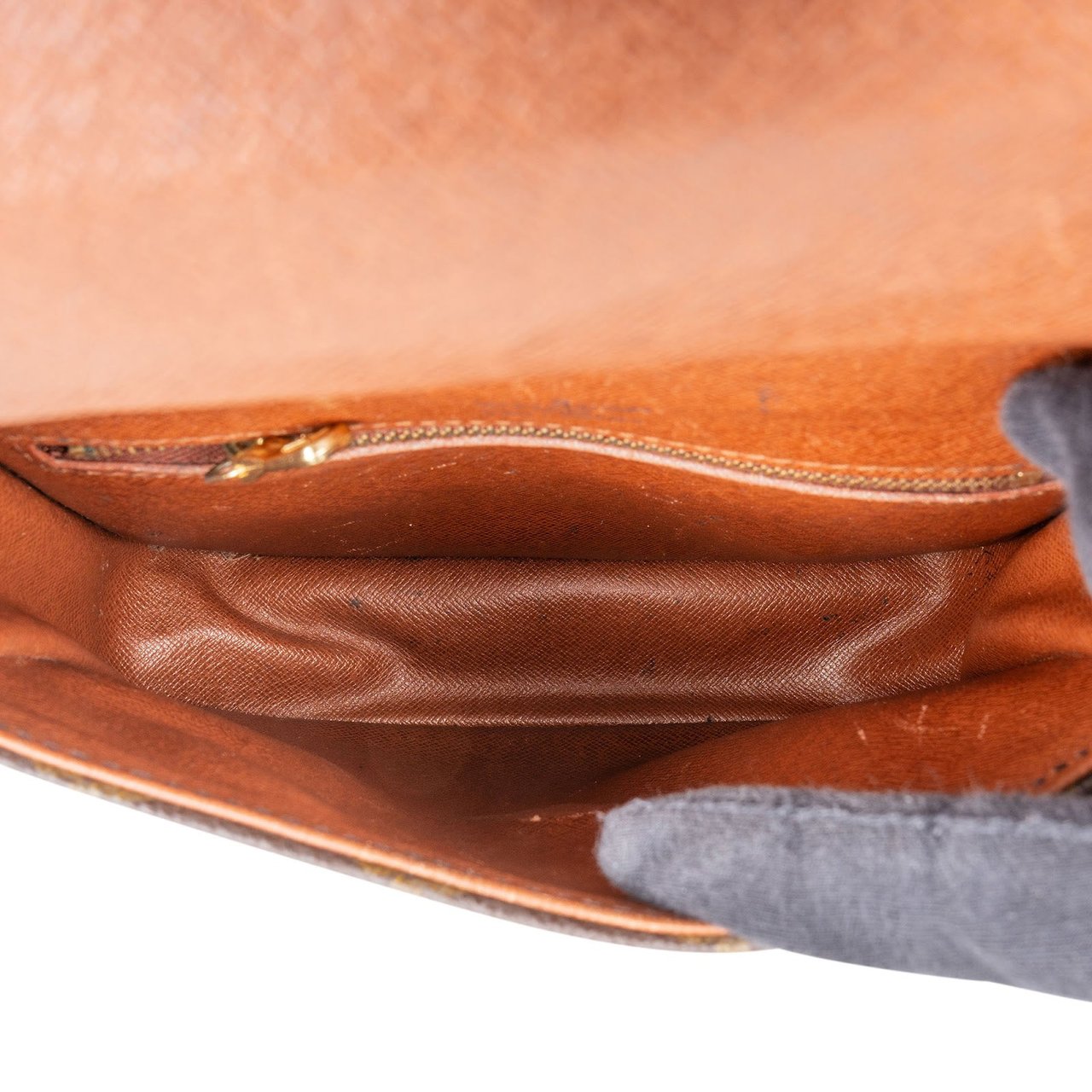 Louis Vuitton Louis Vuitton Monogram Canvas Saint Cloud MM Crossbody Bag Bruin