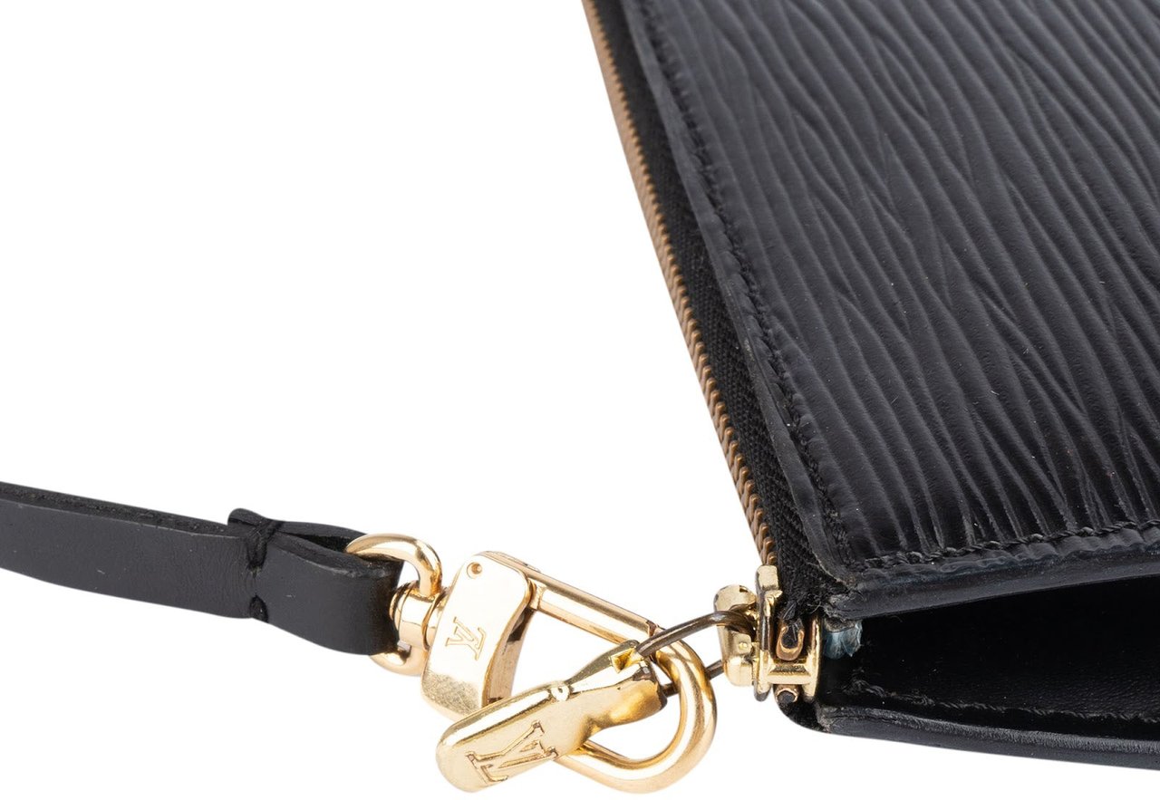 Louis Vuitton Louis Vuitton Noir Epi Leather Pochette Accessoire Handbag Zwart