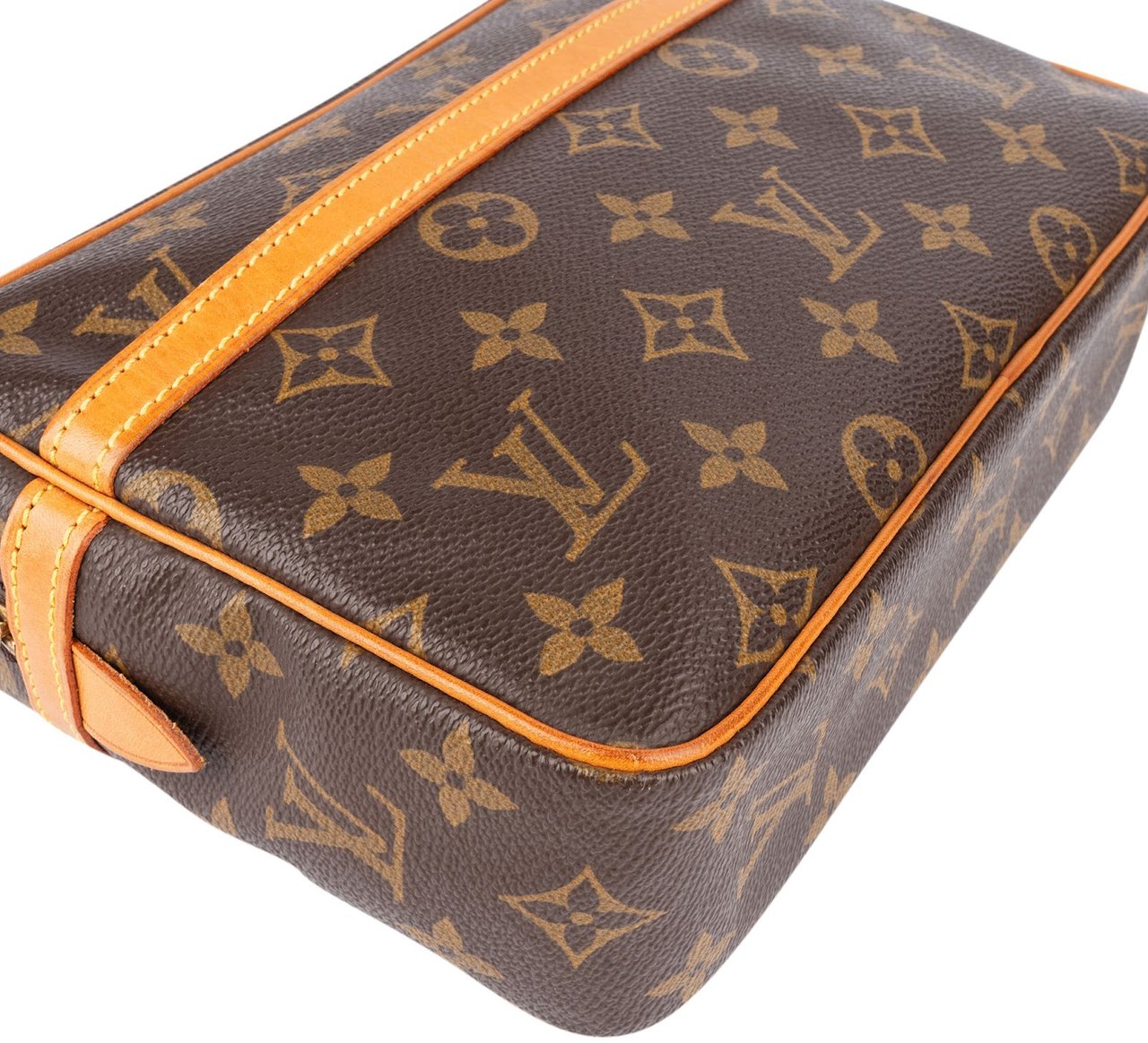 Louis Vuitton Louis Vuitton Monogram Canvas Compiegne 23 Clutch Bruin