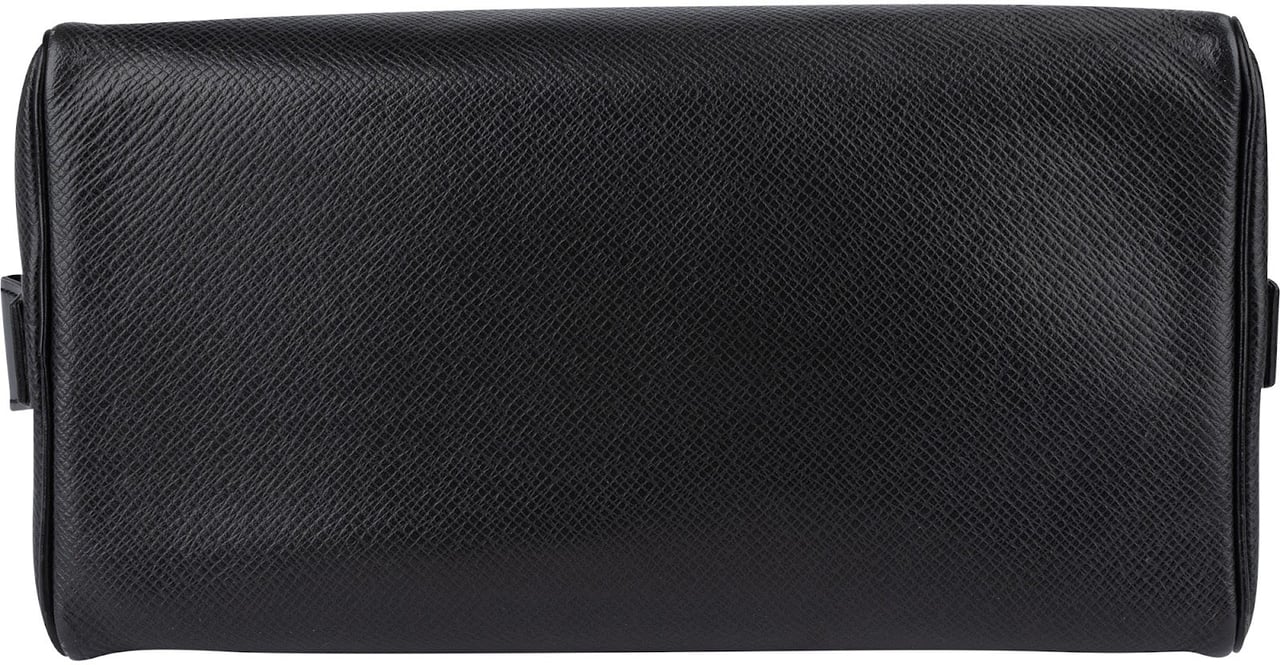 Louis Vuitton Louis Vuitton Taiga Leather Trousse Toilette Clutch Zwart