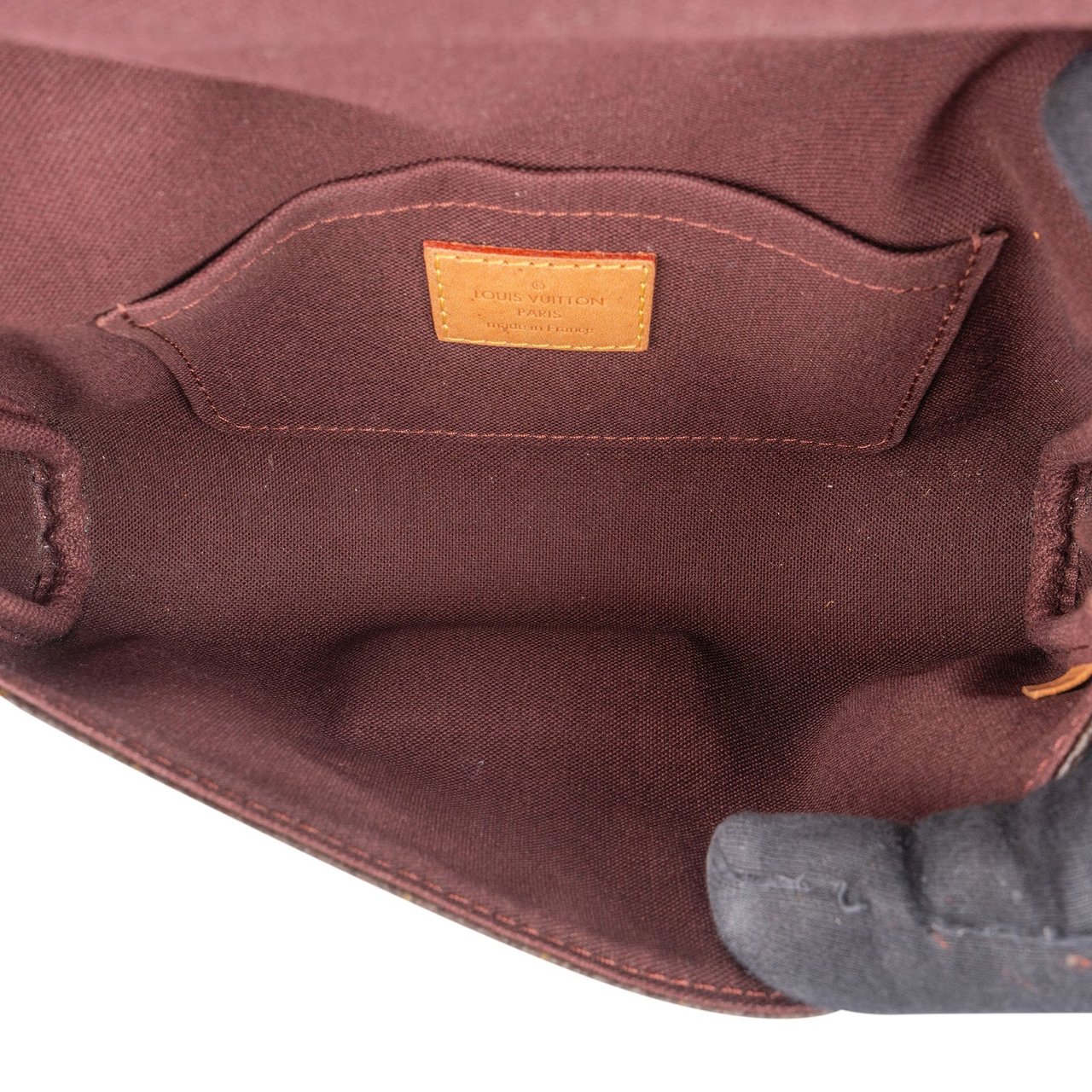 Louis Vuitton Louis Vuitton Monogram Canvas Favorite PM Crossbody Bag Bruin