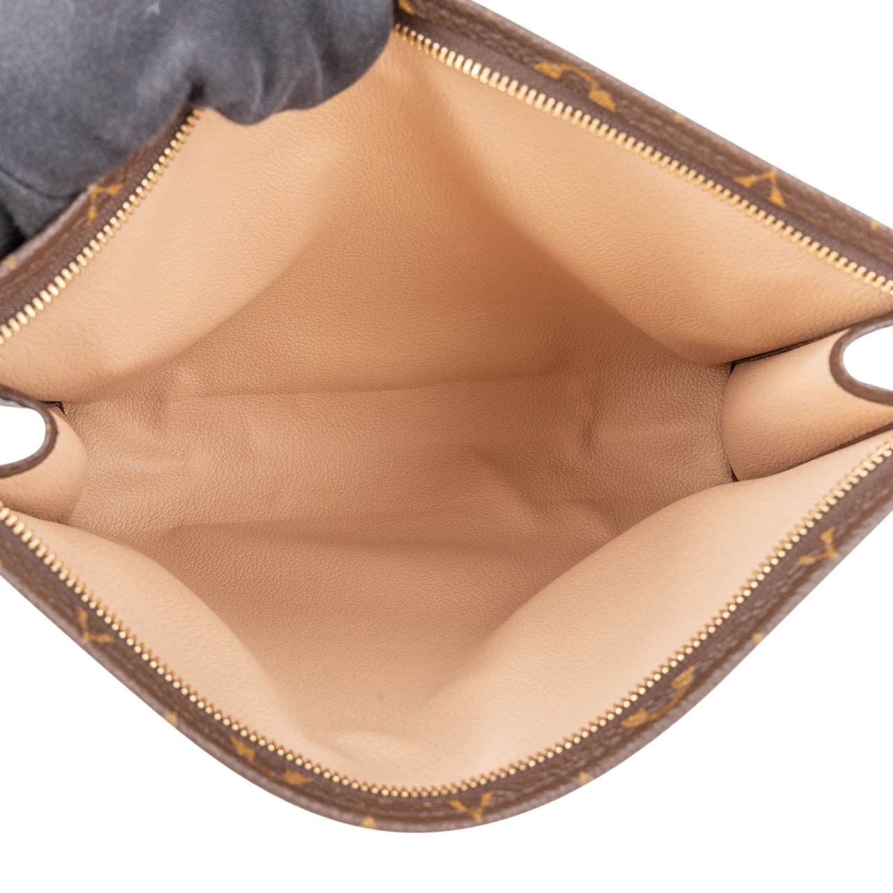 Louis Vuitton Louis Vuitton Monogram Poche Toilette 25 Clutch Bruin