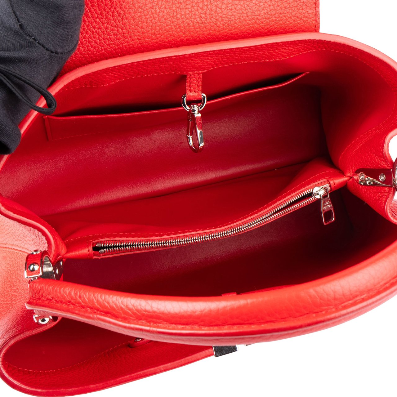 Louis Vuitton Louis Vuitton Rouge Leather Capucines MM Handbag Rood