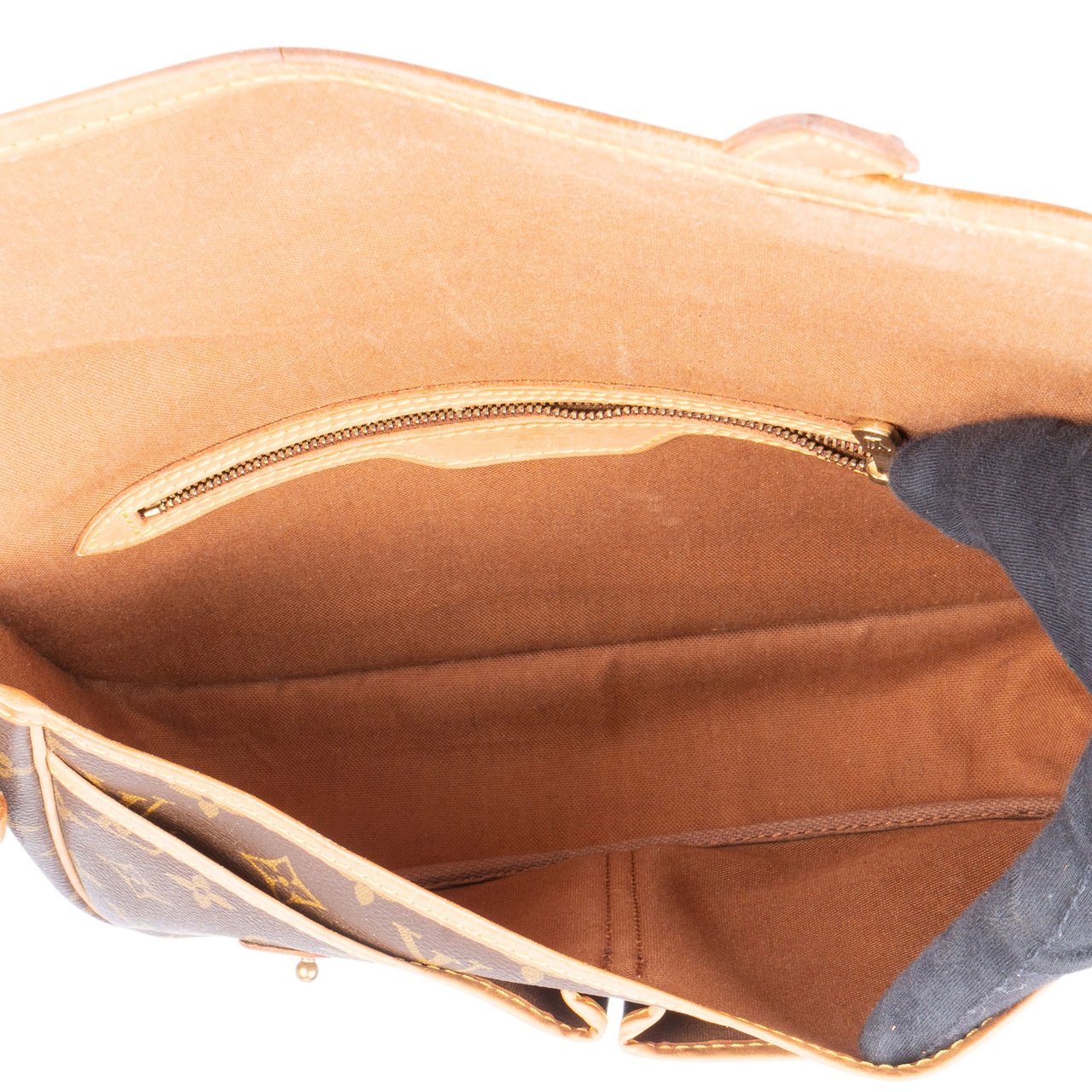 Louis Vuitton Louis Vuitton Canvas Monogram Gibeciere MM Crossbody Bag Bruin