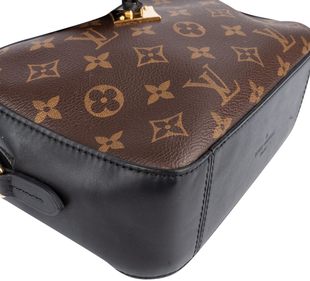 Louis Vuitton Monogram Canvas Saintonge Crossbody Bag Bruin