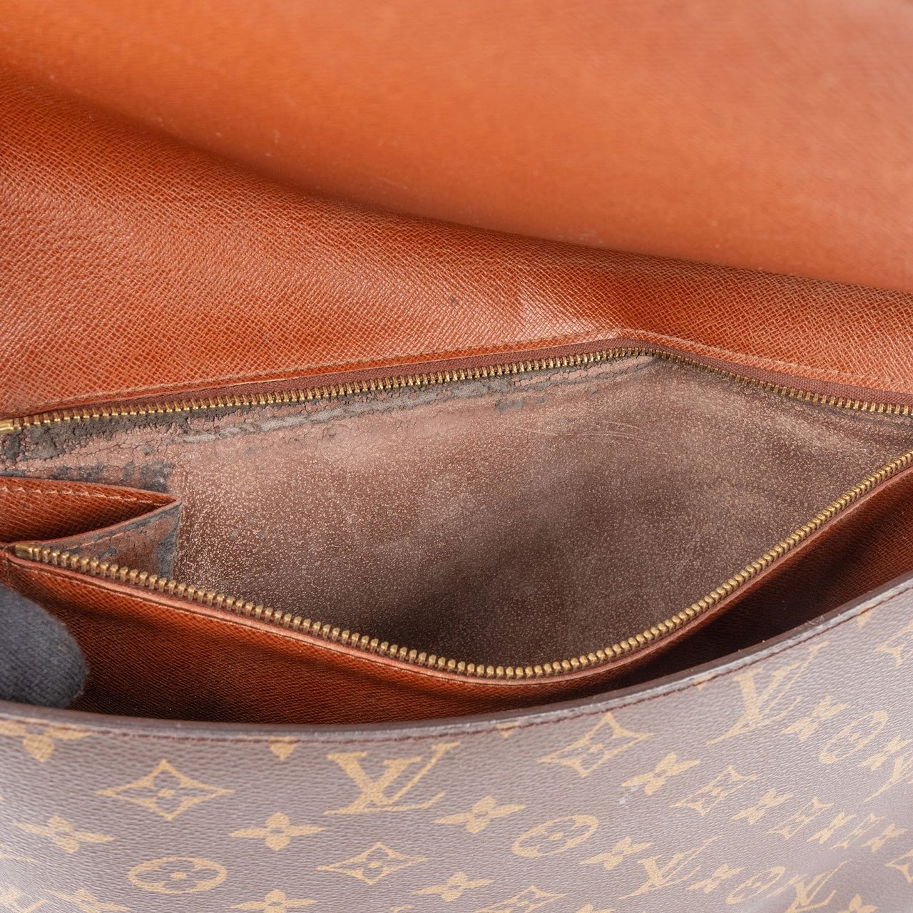 Louis Vuitton Louis Vuitton Monogram Canvas Porte Documents Laptop Clutch Bruin