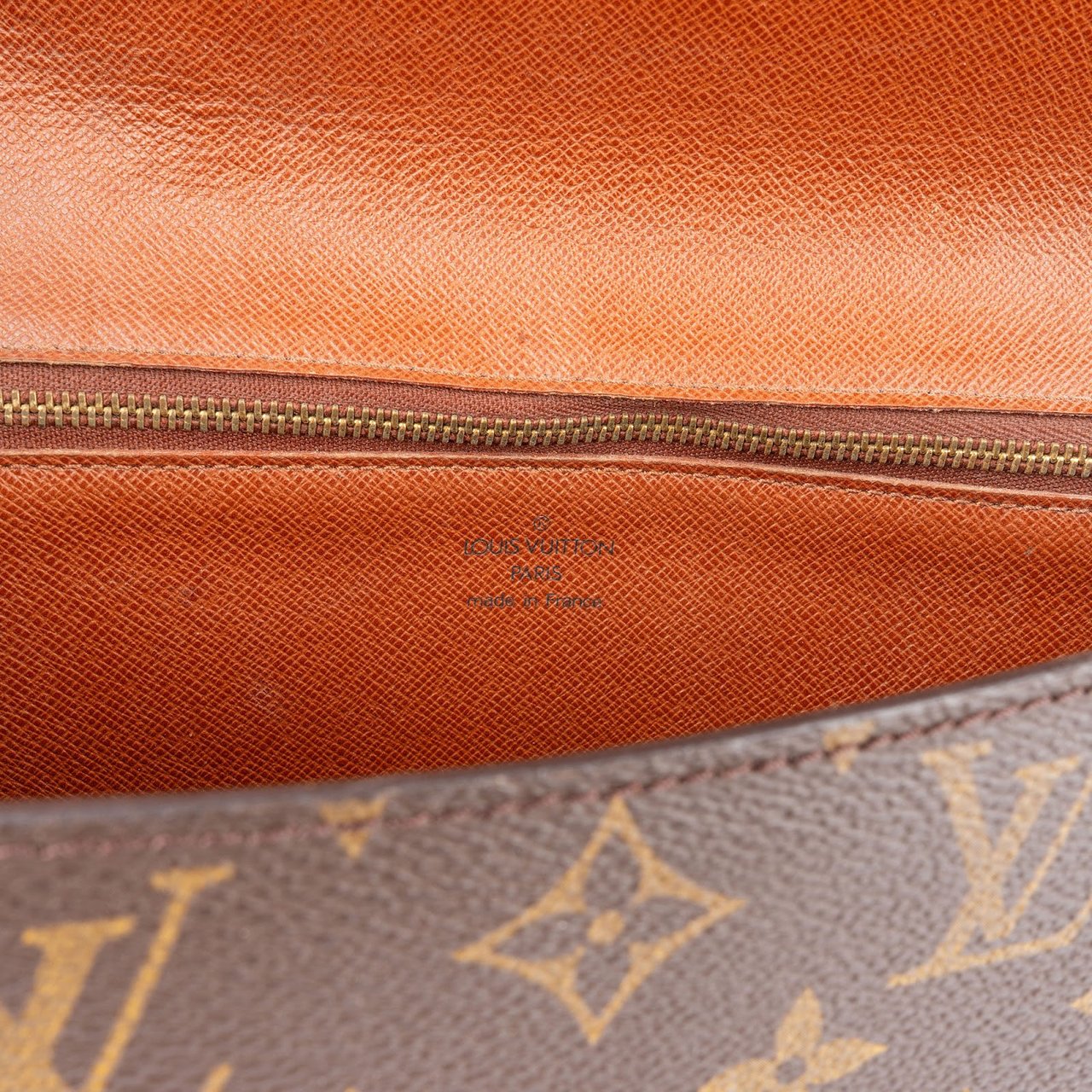 Louis Vuitton Louis Vuitton Monogram Canvas Porte Documents Laptop Clutch Bruin