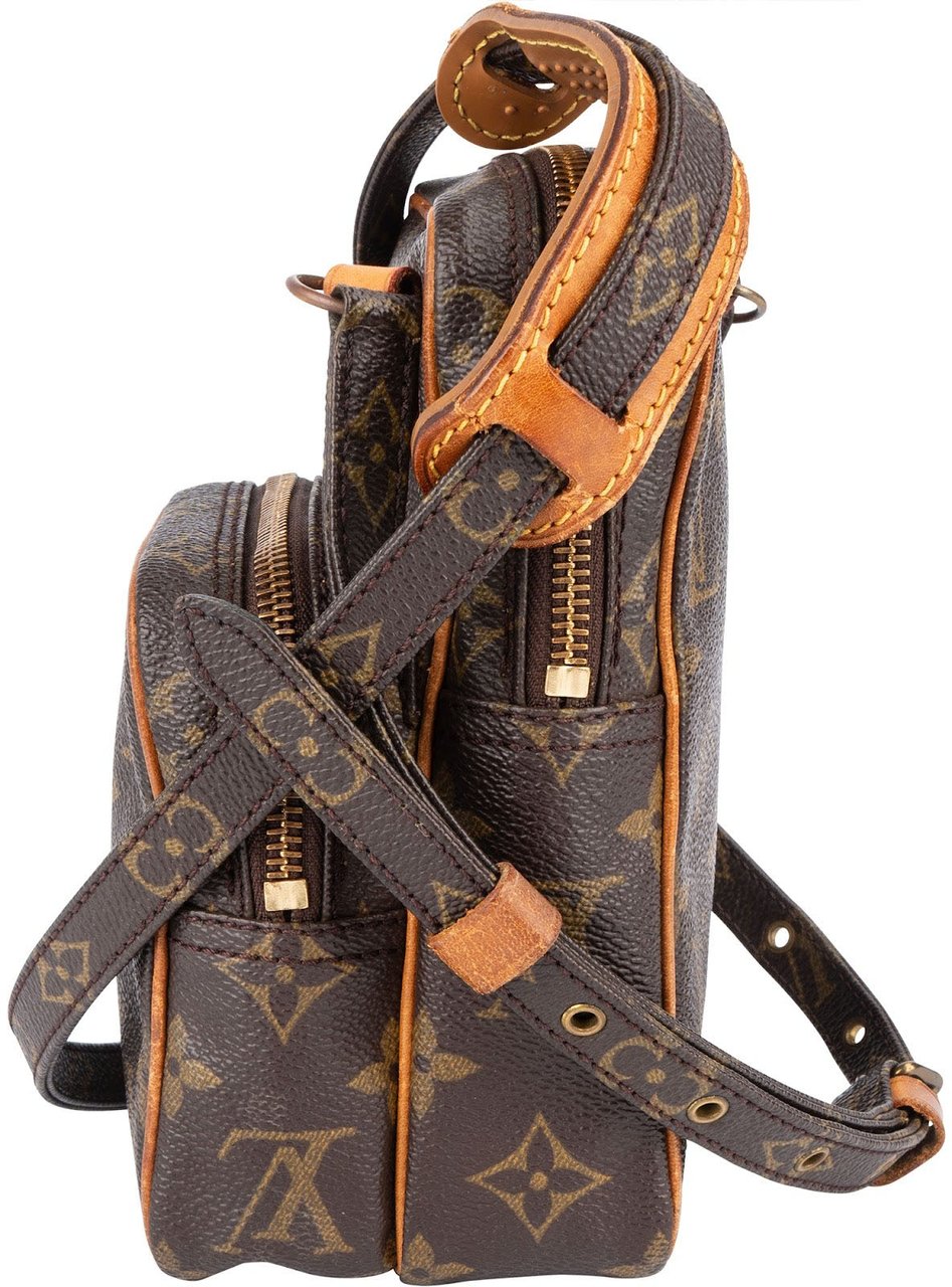Louis Vuitton Louis Vuitton Monogram Canvas Amazon Crossbody Bag Bruin