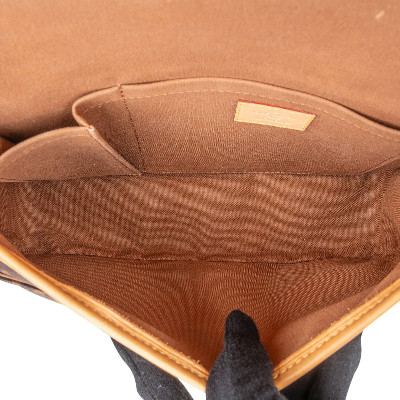 Louis Vuitton Louis Vuitton Monogram Canvas Sologne Crossbody Bag Bruin