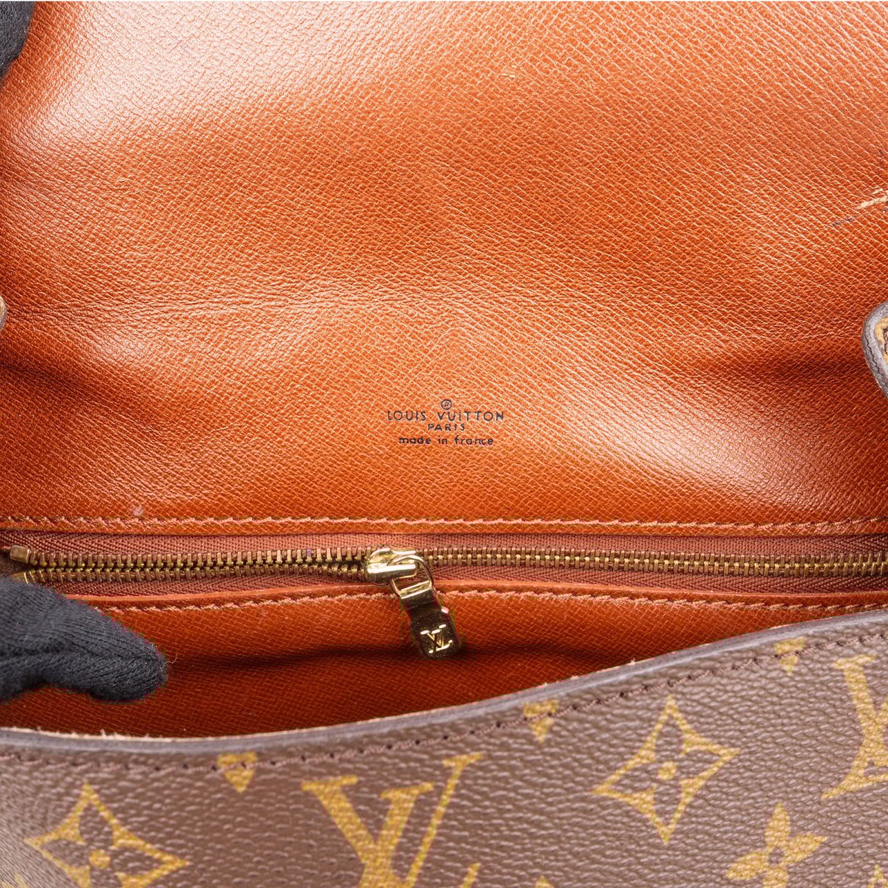 Louis Vuitton Louis Vuitton Monogram Canvas Saint Cloud GM Crossbody Bag Bruin