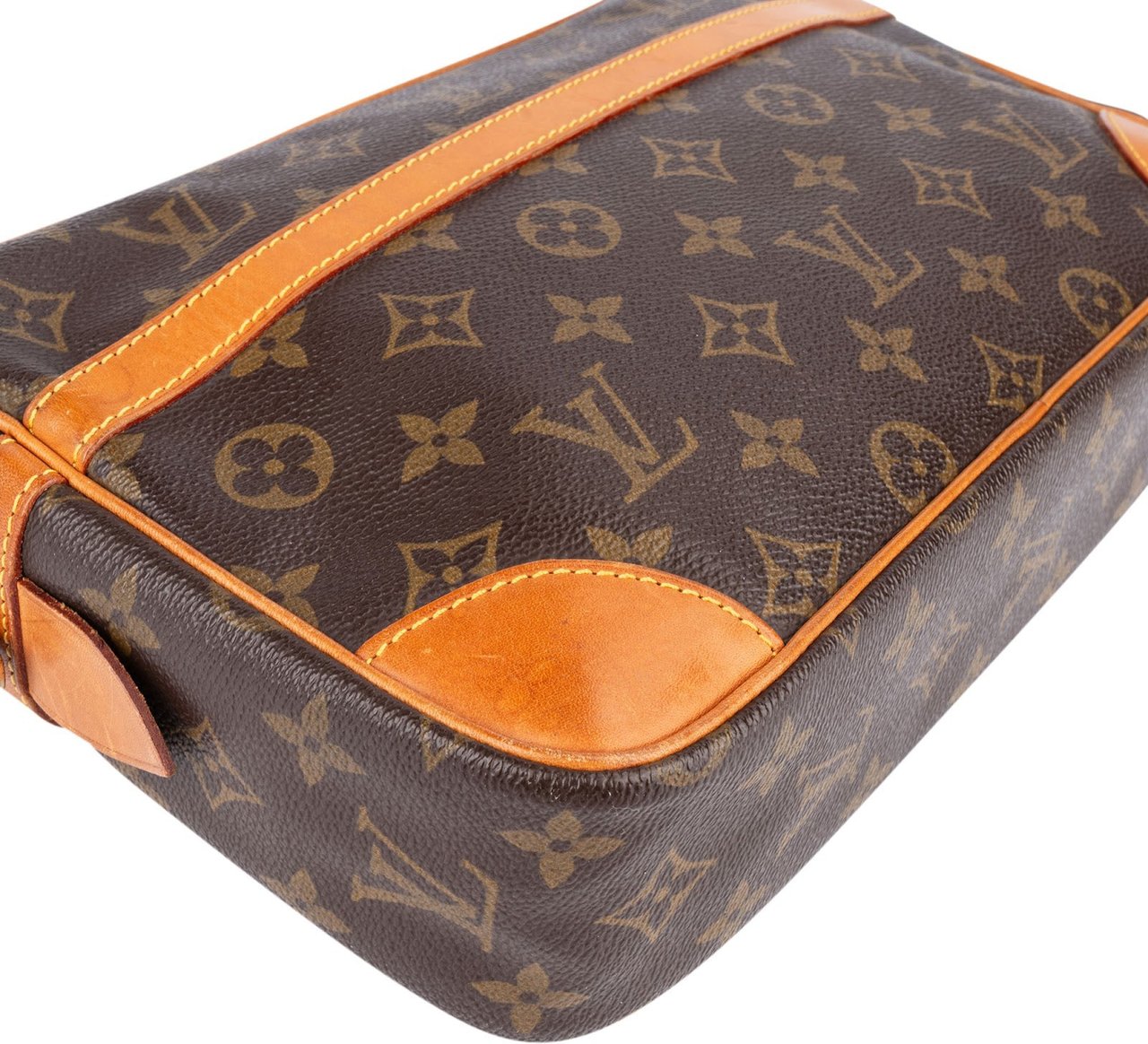 Louis Vuitton Louis Vuitton Monogram Canvas Compiegne 28 Clutch Bruin