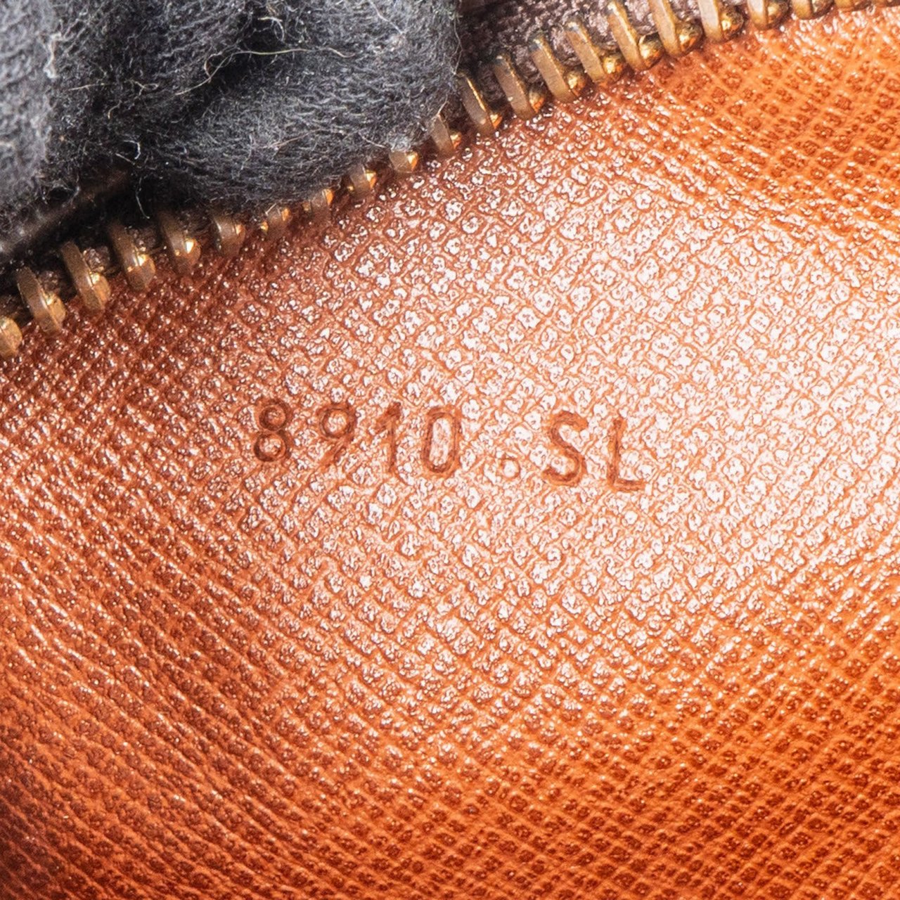 Louis Vuitton Louis Vuitton Monogram Canvas Compiegne 28 Clutch Bruin