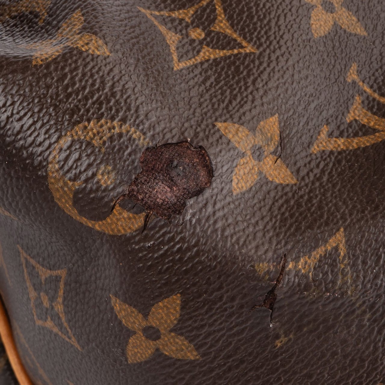 Louis Vuitton Louis Vuitton Monogram Canvas Tivoli GM Shoulder Bag Bruin