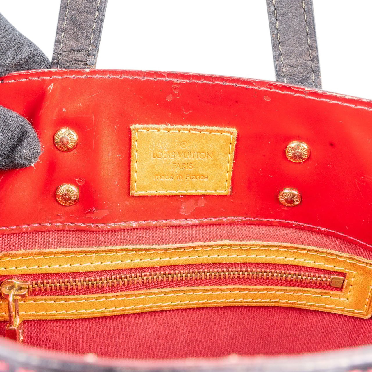 Louis Vuitton Louis Vuitton Monogram Vernis Reade PM Handbag Zwart