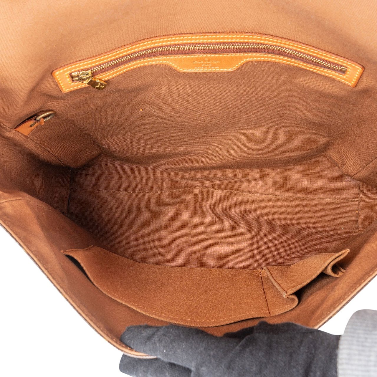 Louis Vuitton Louis Vuitton Monogram Canvas Abbesses Messenger Crossbody Bag Bruin