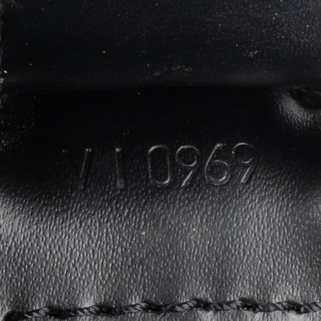 Louis Vuitton Louis Vuitton Noir Epi Leather Sac d'Epaule PM Shoulder Bag Zwart