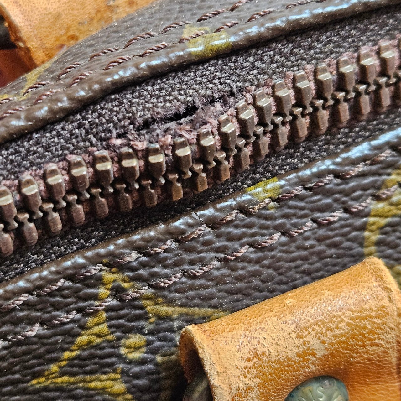 Louis Vuitton Louis Vuitton Monogram Canvas Keepall 45 Travel Bag Bruin