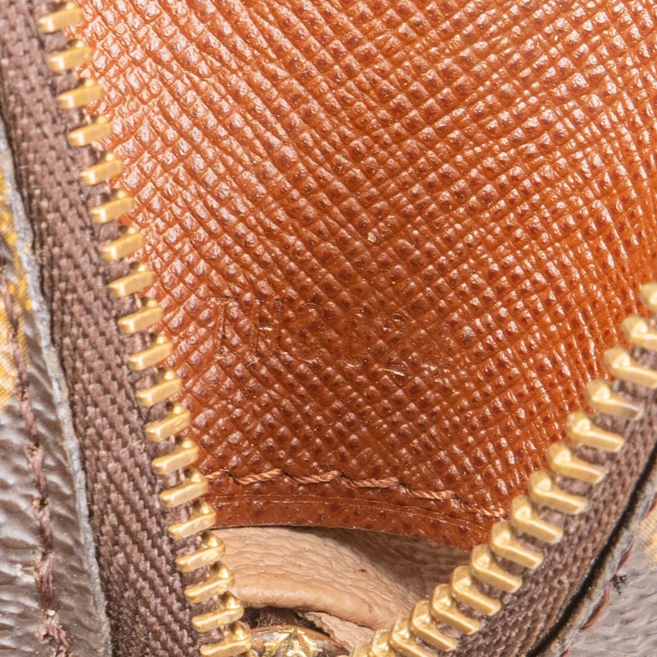 Louis Vuitton Louis Vuitton Monogram Canvas Cosmetic Pouch GM Bruin