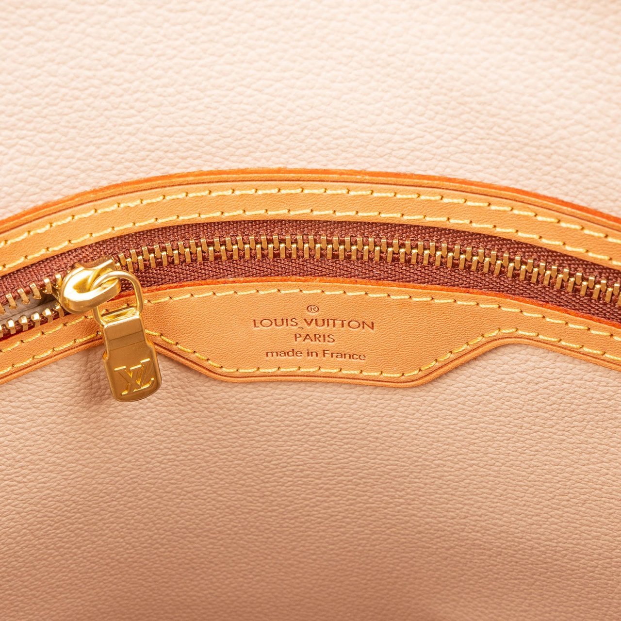 Louis Vuitton Louis Vuitton Monogram Canvas Bucket PM Shoulder Bag Bruin