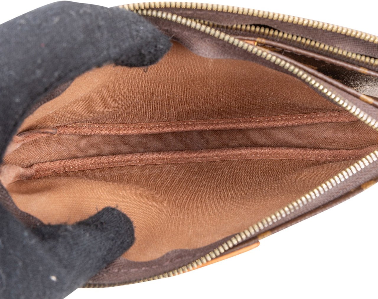 Louis Vuitton Louis Vuitton Monogram Canvas Multi Pochette Accessoires Crossbody Bag Bruin