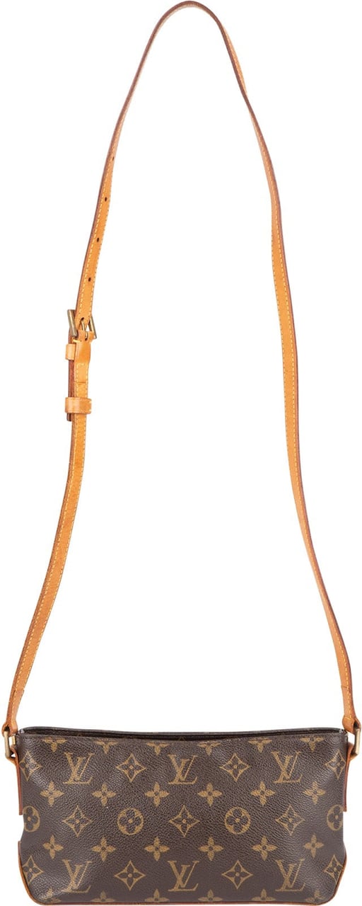 Louis Vuitton Louis Vuitton Canvas Monogram Trotteur Crossbody Bag Bruin