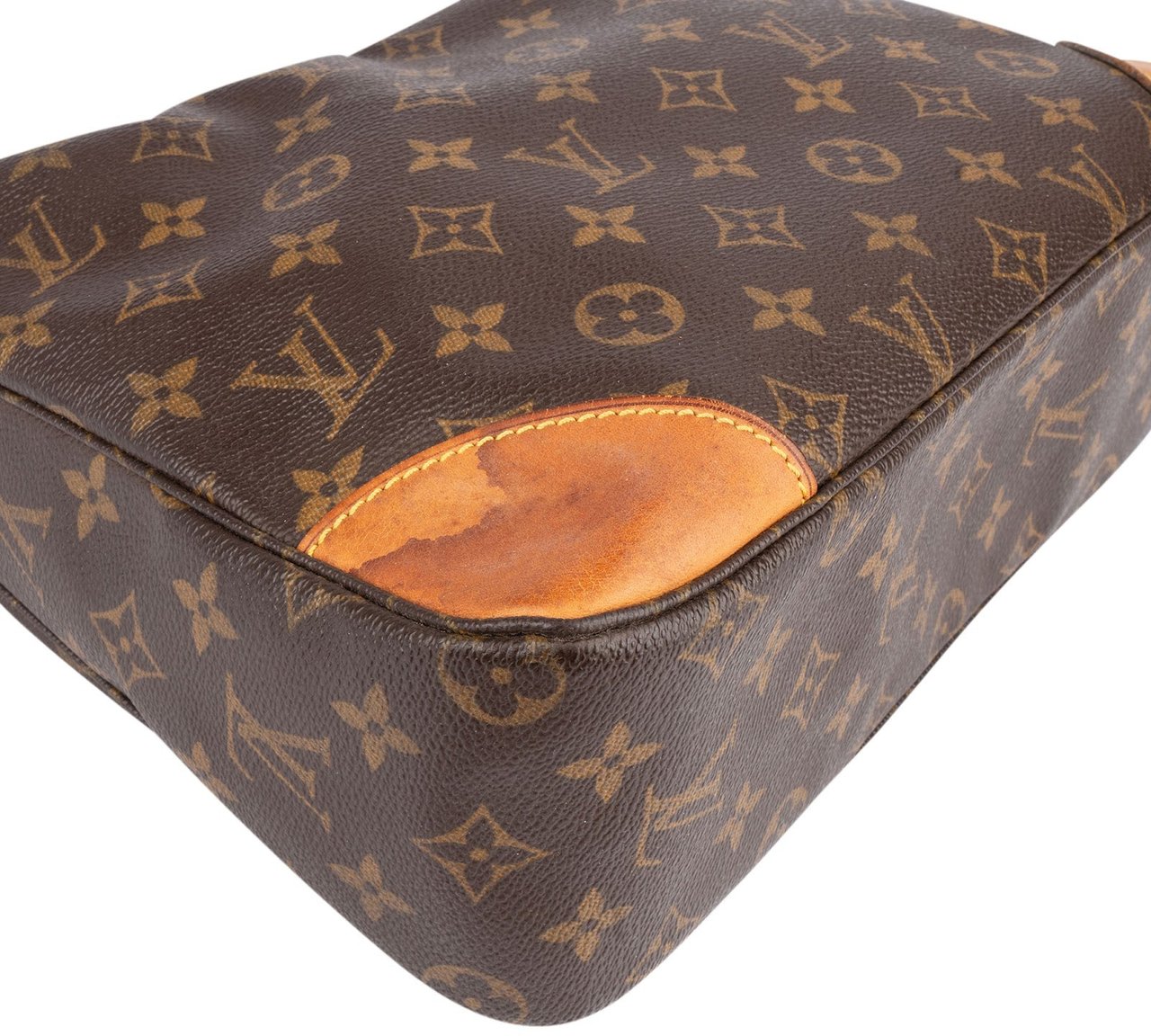 Louis Vuitton Louis Vuitton Monogram Canvas Boulogne Crossbody Bag Bruin