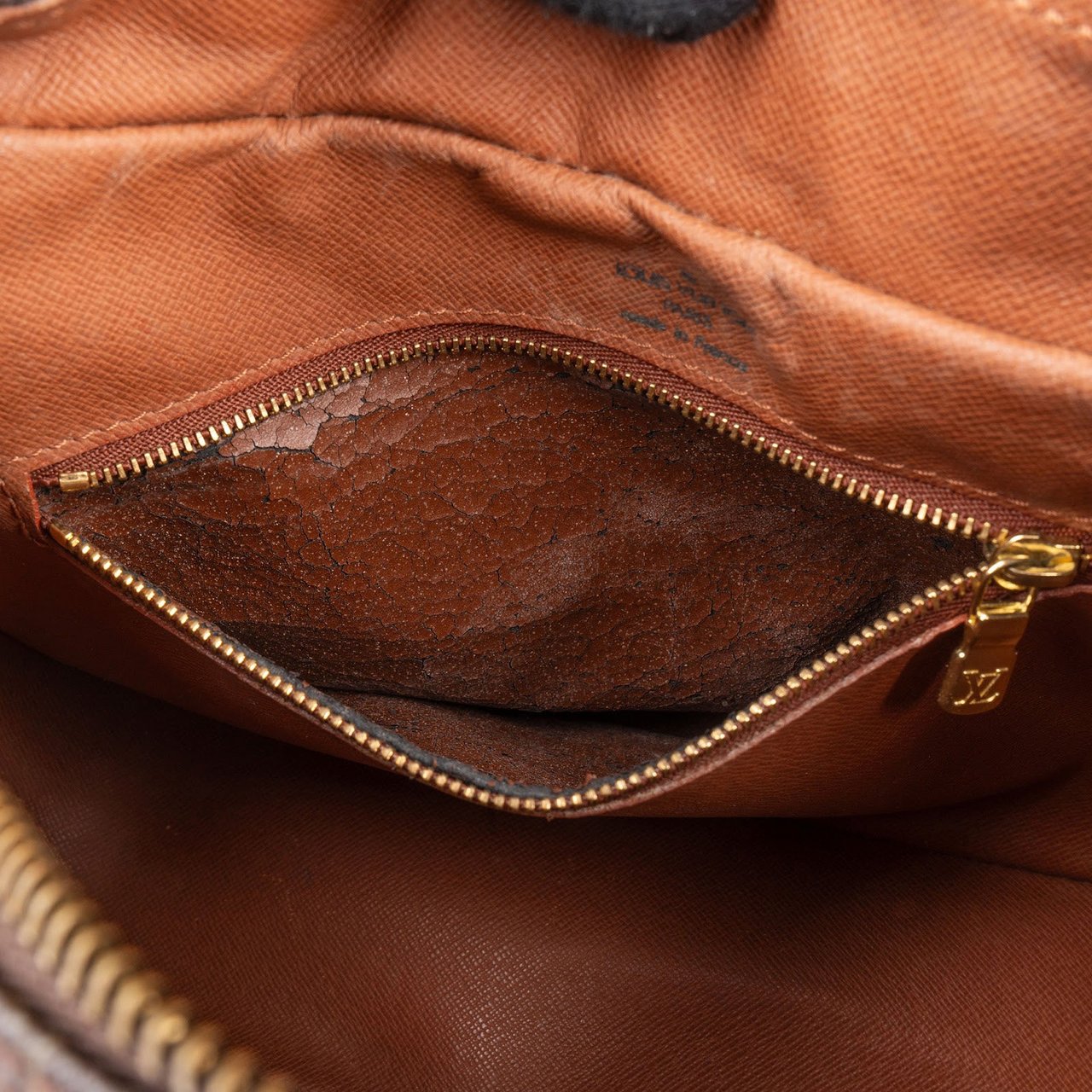 Louis Vuitton Louis Vuitton Monogram Canvas Boulogne Crossbody Bag Bruin