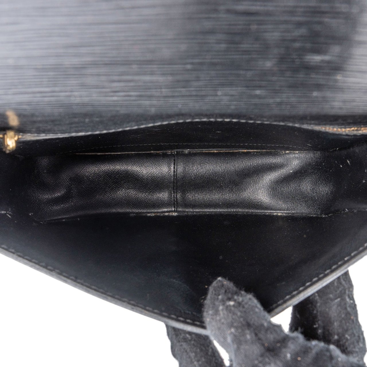 Louis Vuitton Louis Vuitton Noir Epi Leather Saint Cloud GM Crossbody Bag Zwart