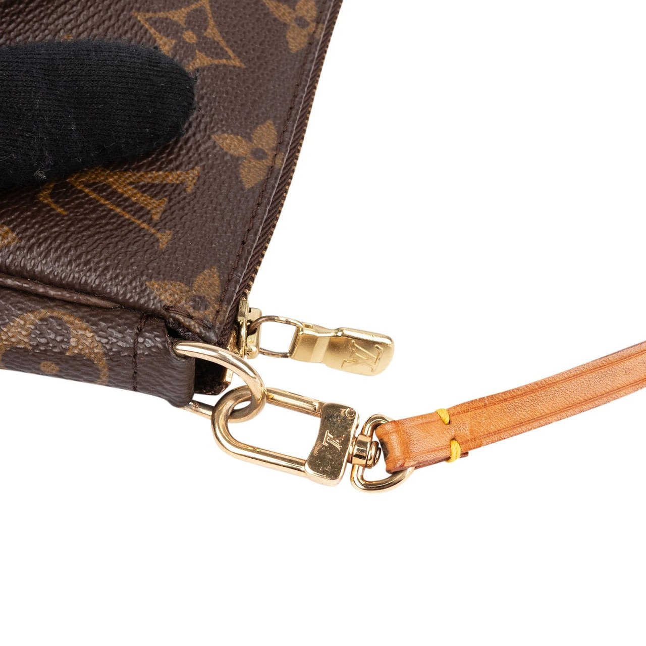 Louis Vuitton Louis Vuitton Monogram Canvas Pochette Accessoires Handbag Bruin