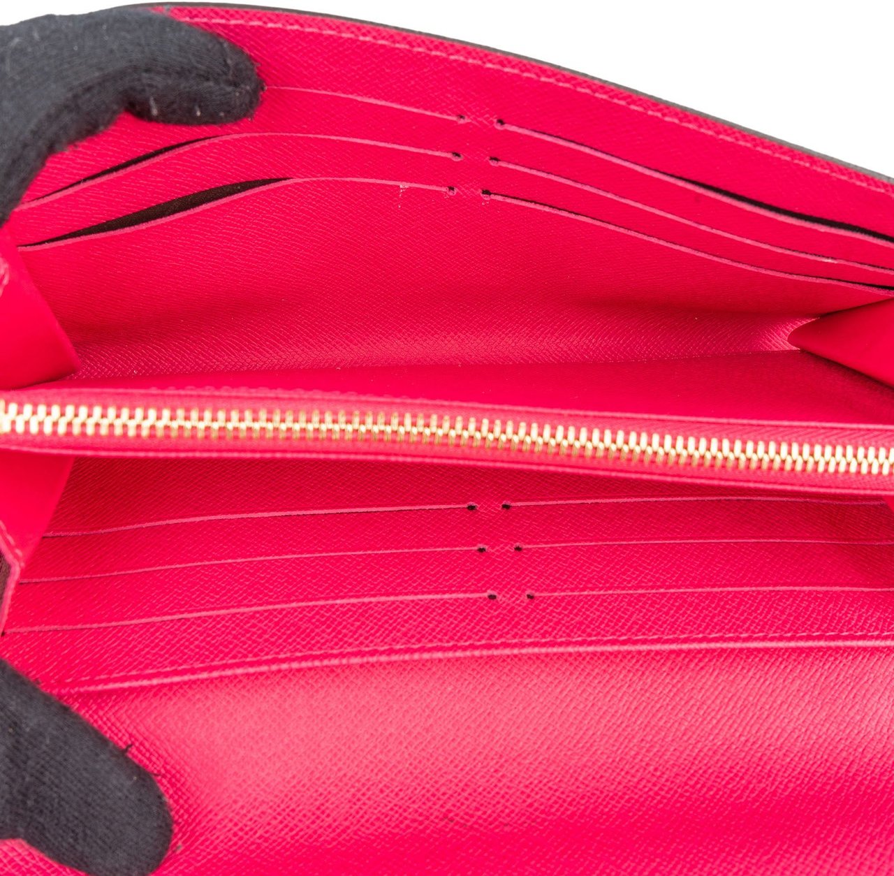 Louis Vuitton Louis Vuitton Monogram Canvas Limited Christmas Animation Illustre Evasion Sarah Wallet Bruin