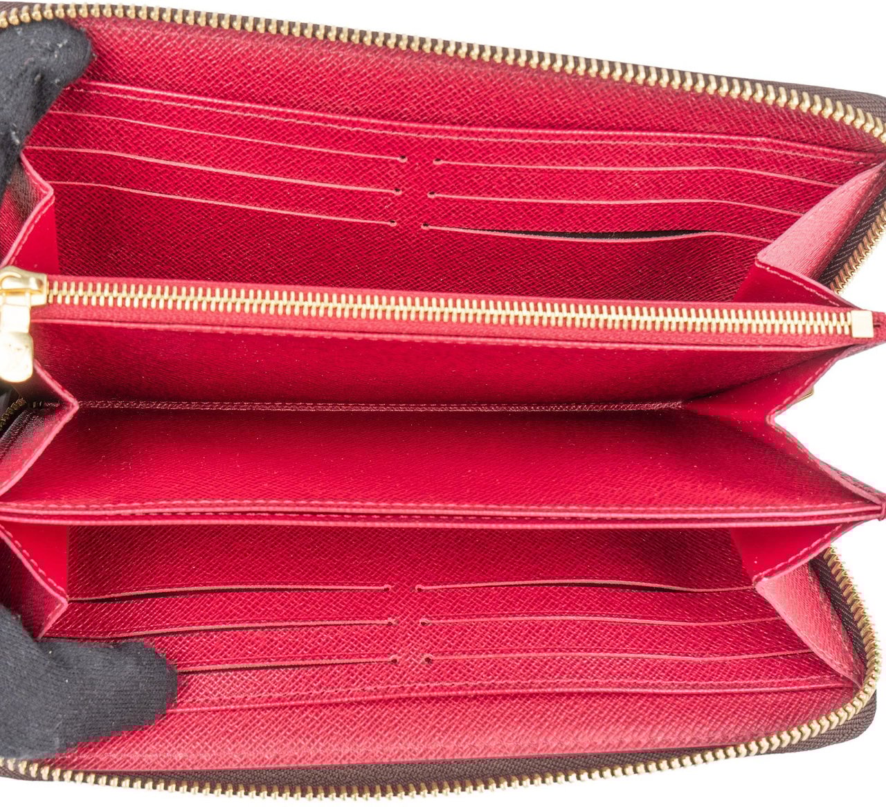 Louis Vuitton Louis Vuitton Monogram Canvas Zippy Wallet Bruin