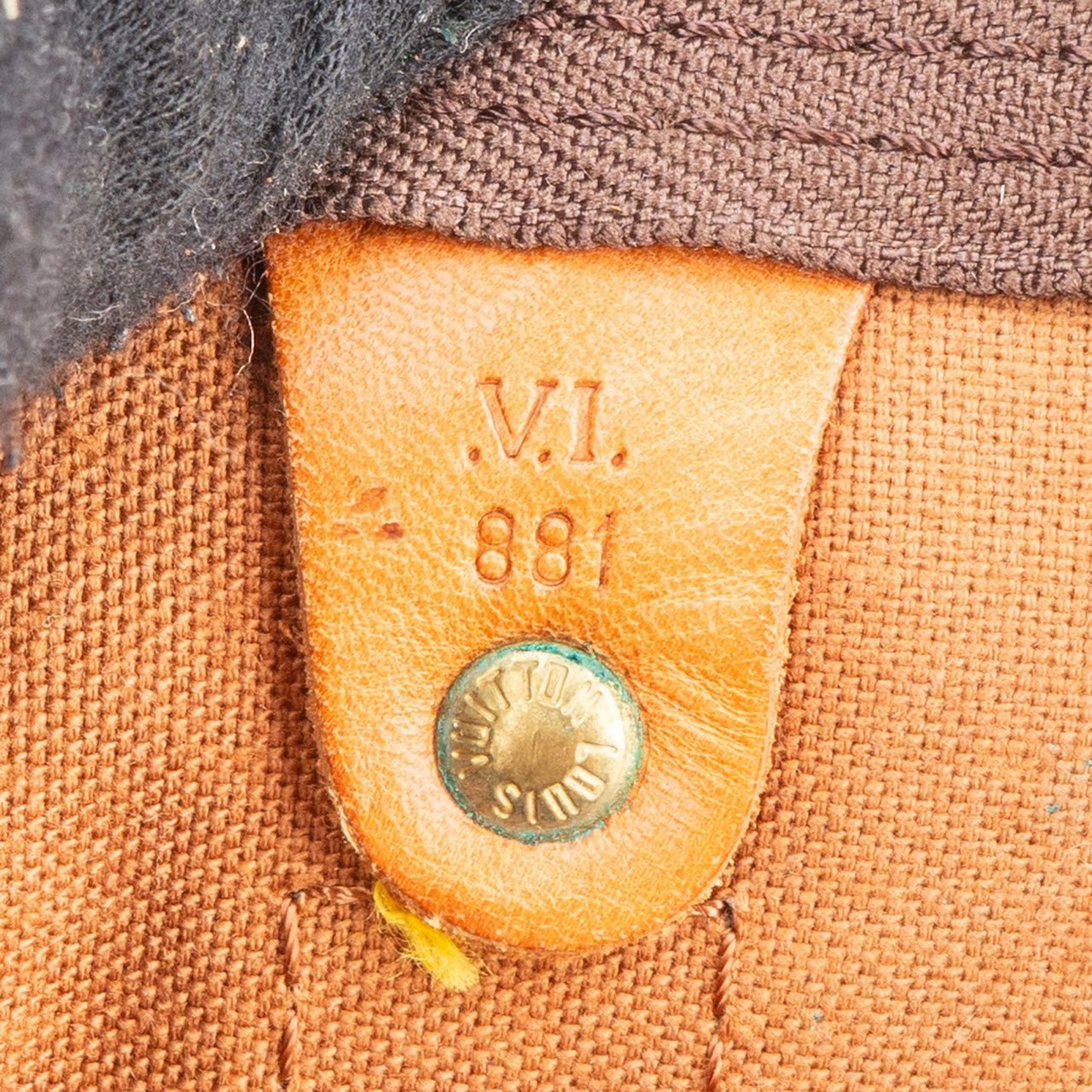 Louis Vuitton Louis Vuitton Monogram Canvas Keepall 60 Bandoulière Travel Bag Bruin