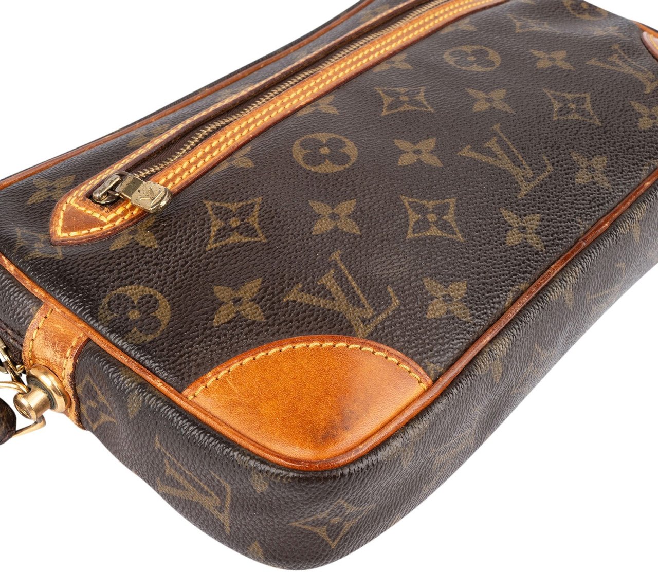 Louis Vuitton Louis Vuitton Canvas Monogram Marly Dragonne Clutch Bruin