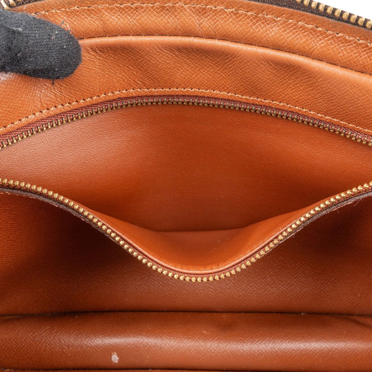 Louis Vuitton Louis Vuitton Canvas Monogram Marly Dragonne Clutch Bruin